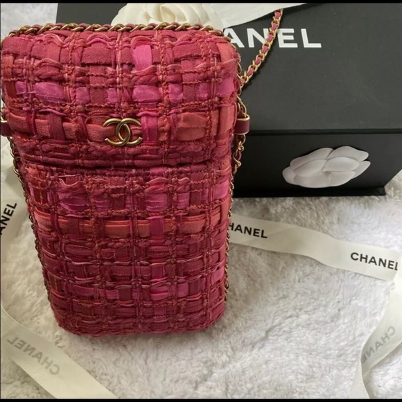 Handbags - Authentic Chanel Tweed Chain Shoulder Bag